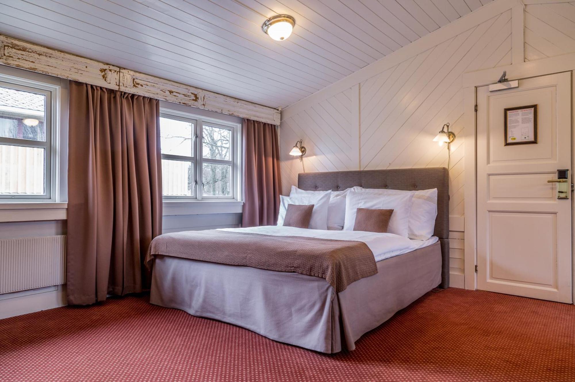Kronen Gaard Hotel ساندنيس المظهر الخارجي الصورة