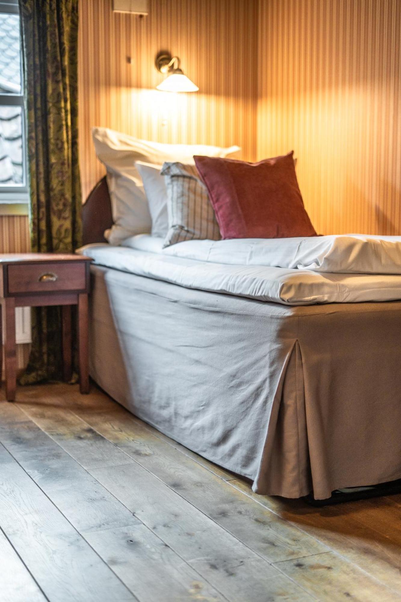 Kronen Gaard Hotel ساندنيس الغرفة الصورة